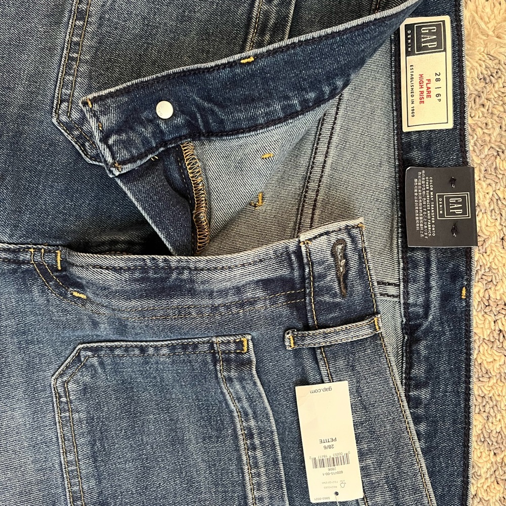 GAP flare high rise jean in 28/6 petite - Picture 4 of 6